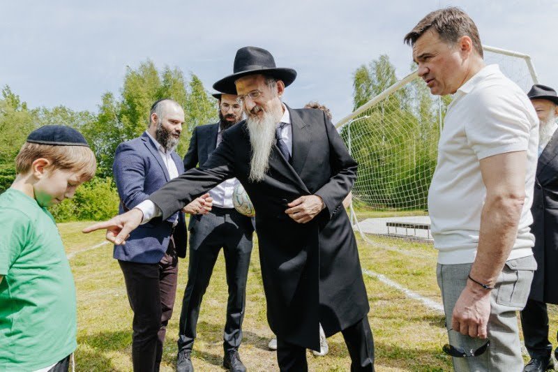 מענדי טורקוב ולוי נאזרוב