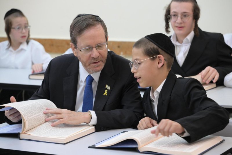 עמוס בן גרשום - לע"מ