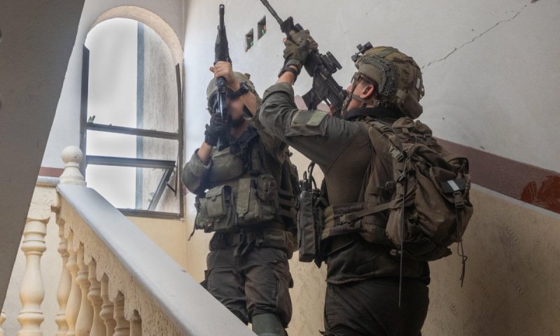 פיגוע הדקירה בעטרת: המחבל הודיע למשפחתו - והם לא התריעו