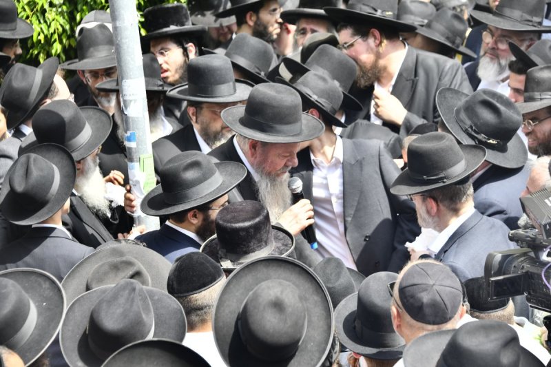 שוקי לרר
