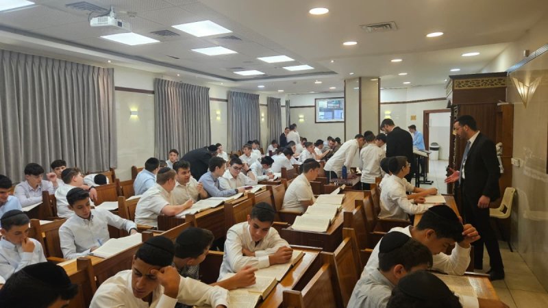 צוות הישיבות