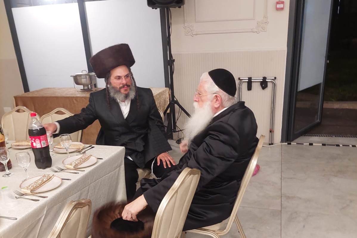 באדיבות המצלם