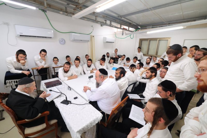 יעקב נחומי