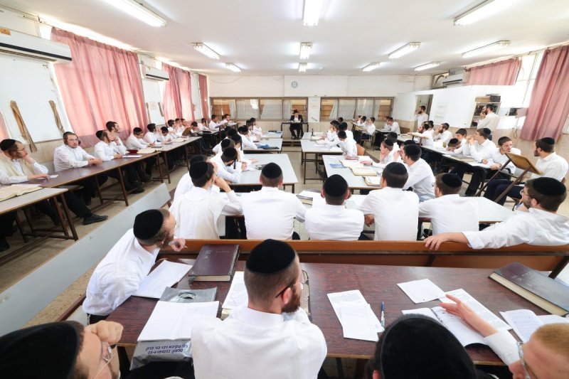 יעקב נחומי