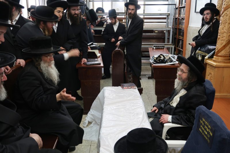 מ.א נוימן