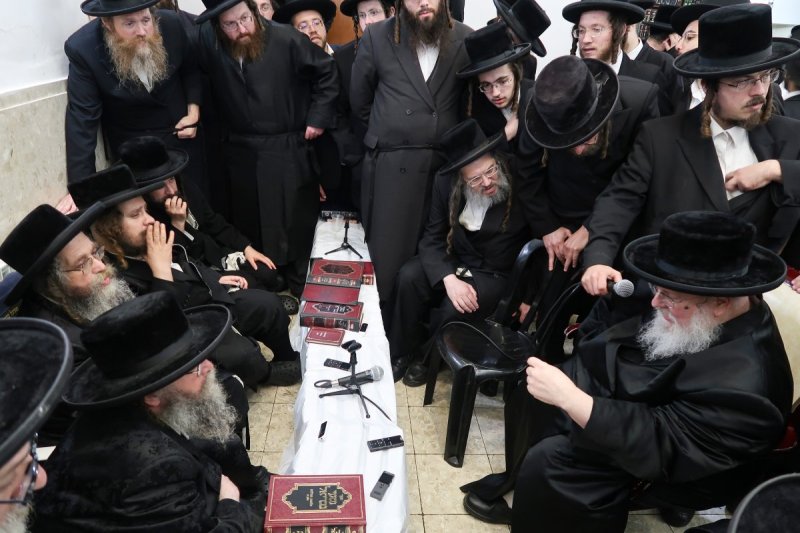 מ.א נוימן