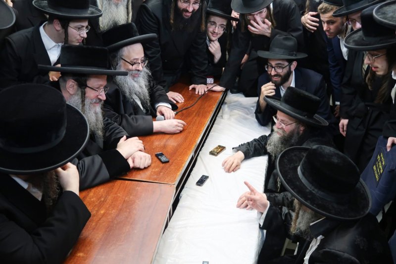 מ.א נוימן