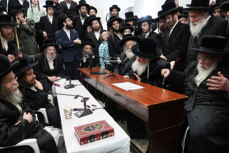 מ.א נוימן