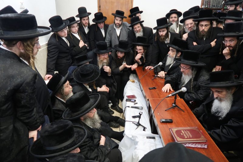 מ.א נוימן