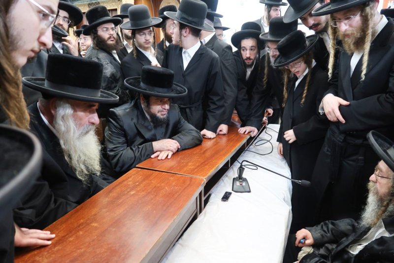 מ.א נוימן