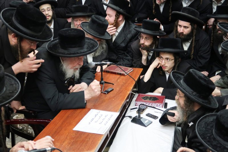 מ.א נוימן