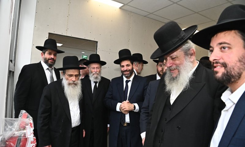 שנת הלימודים תשפ"ו נפתחה בבני ברק: מעל מאה אלף תלמידים, עשרות מוסדות חדשים והיערכות חסרת תקדים