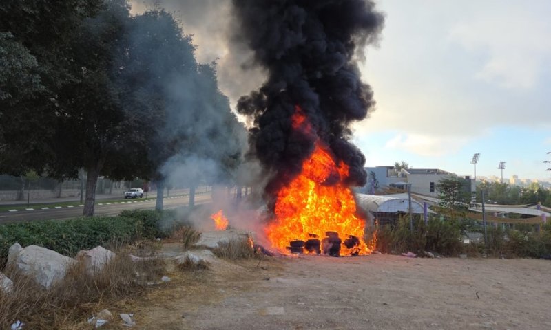 זעם על האנרכיזם ושריפת מכוניות: "עבריינות בחסות מחאה"
