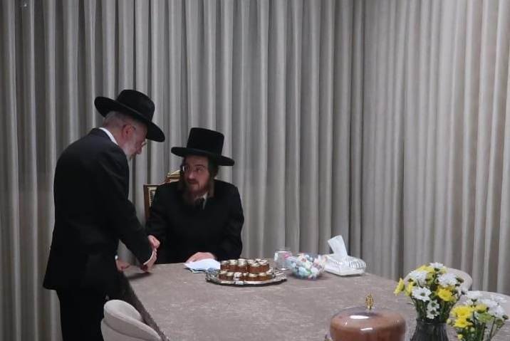 באדיבות המצלם