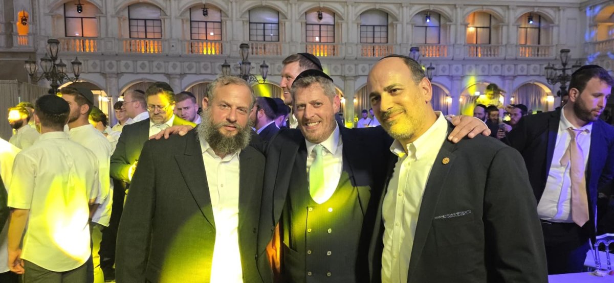 באדיבות המצלם