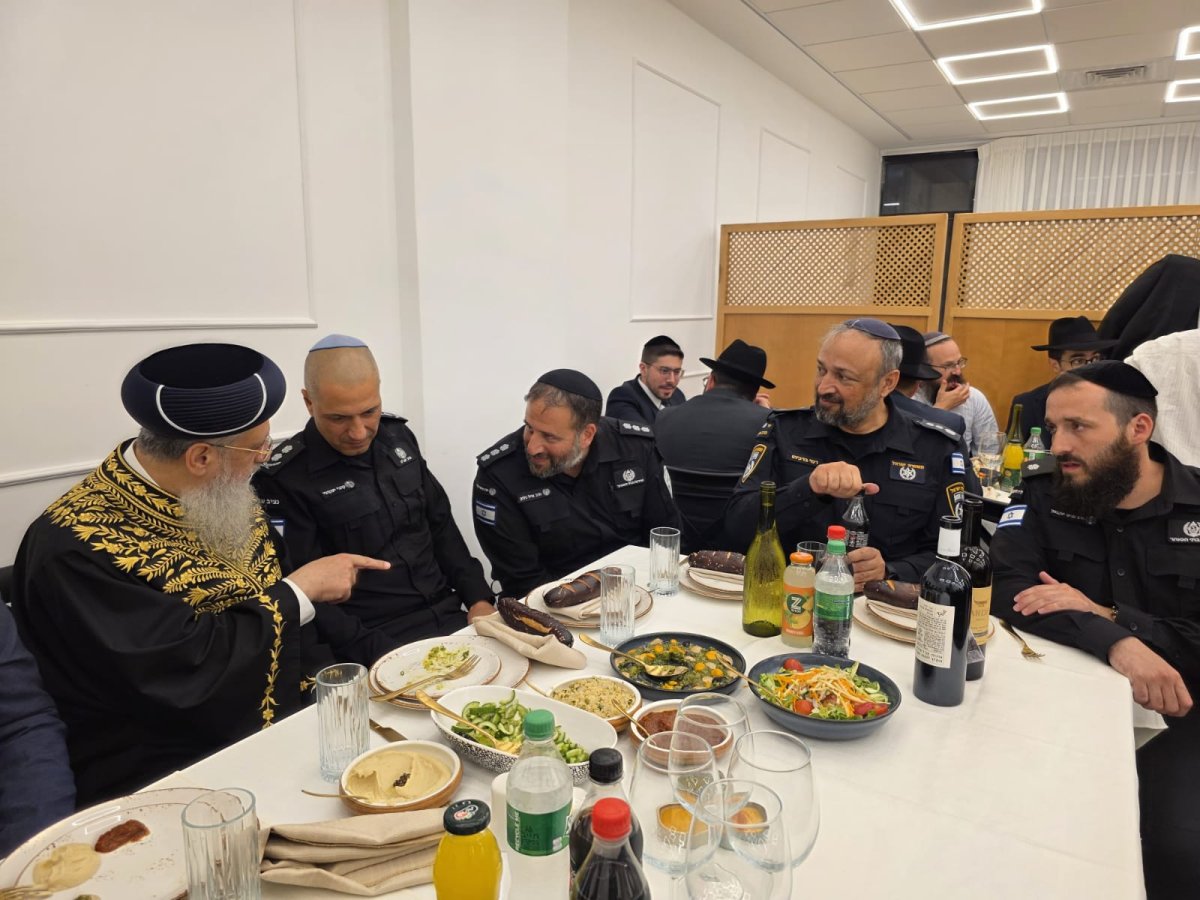 באדיבות המצלם