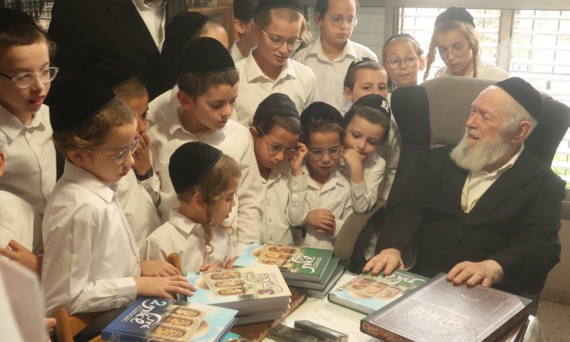 עמוד ההוראה בחן את אברכי וילדי גור ואמר בדמעות: 'אין דבר כזה באף אומה'