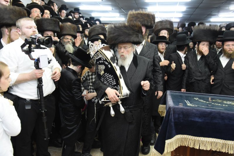 שימי פ.