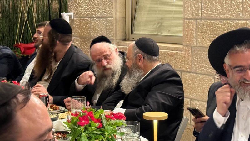 יחצ