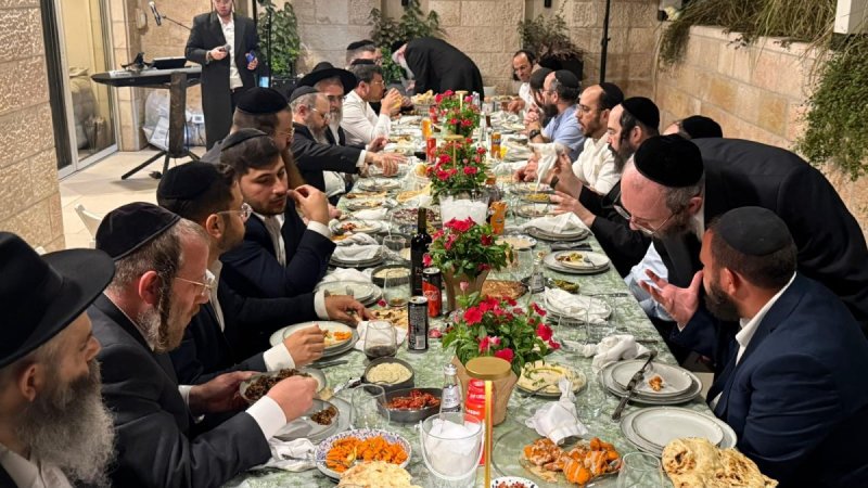 יחצ