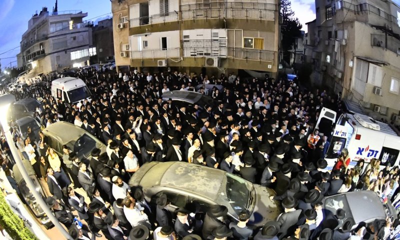 "נפש טהורה" המונים השתתפו בהלווית הקדוש רבי ישראל מצנר הי"ד בב"ב