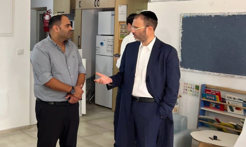 ראש עיריית חריש, יוחאי פרג'י הגיע לסיור במוסדות "פרח"