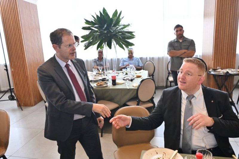 פנחס עמנואל