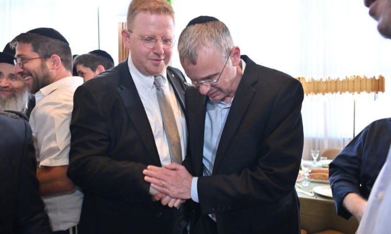 איש הליכוד אבי רבינא חגג ברית לבנו - השרים הגיעו לאחל מזל טוב
