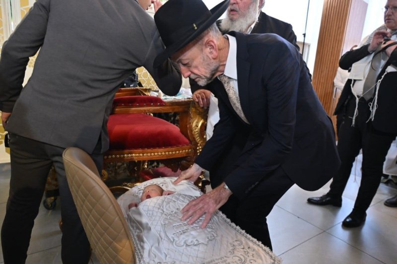 פנחס עמנואל