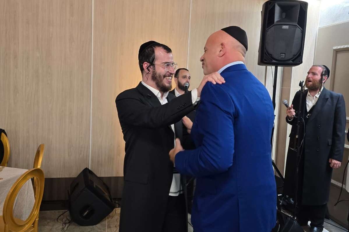 באדיבות המצלם