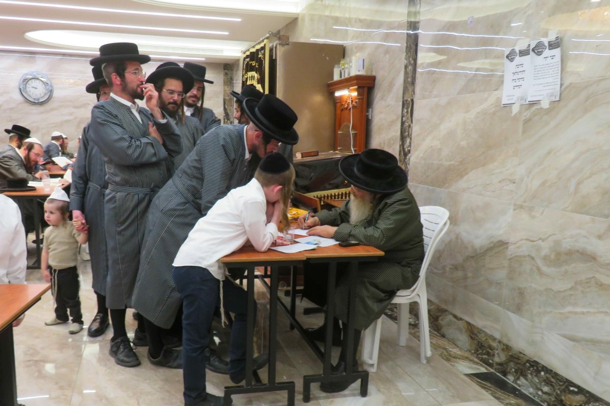 באדיבות המצלם