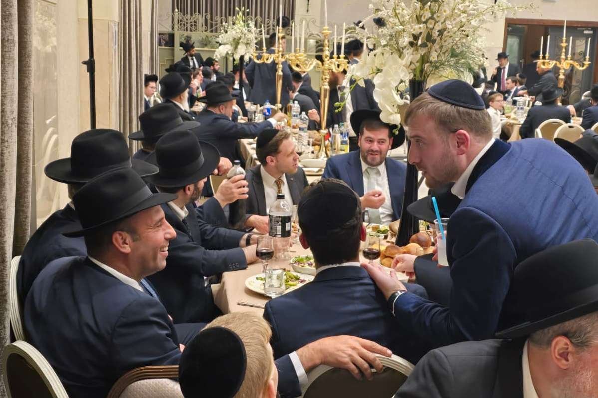 באדיבות המצלם