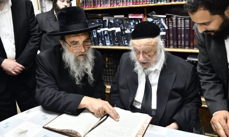 עם הזוהר החדש: ראש הישיבה קיבל בחמימות את תלמידו הרבי מאשלג