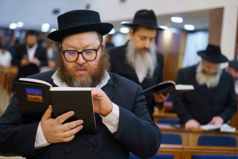 לוי נאזרוב