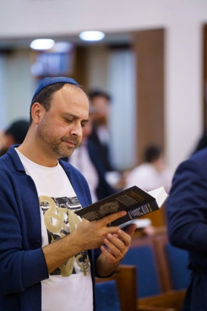 לוי נאזרוב