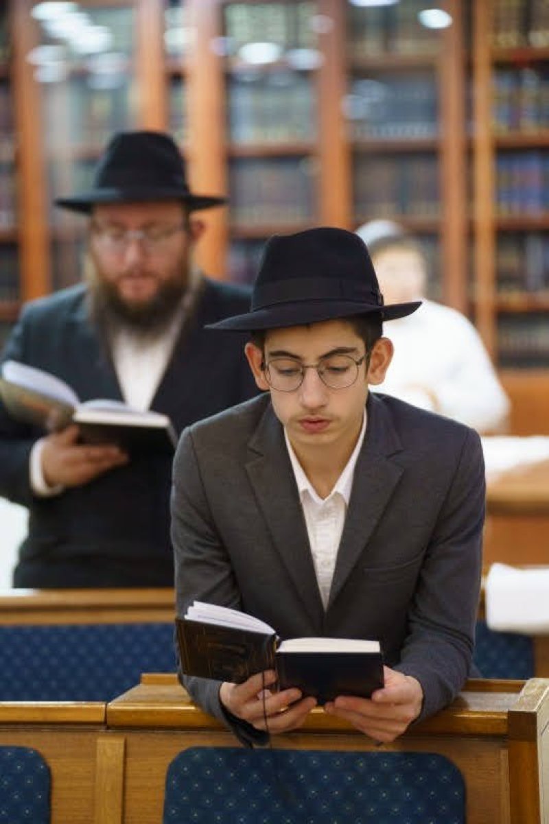 לוי נאזרוב