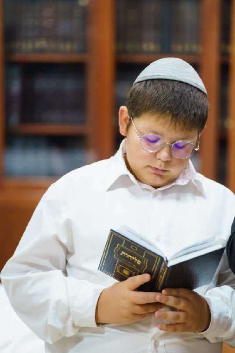 לוי נאזרוב