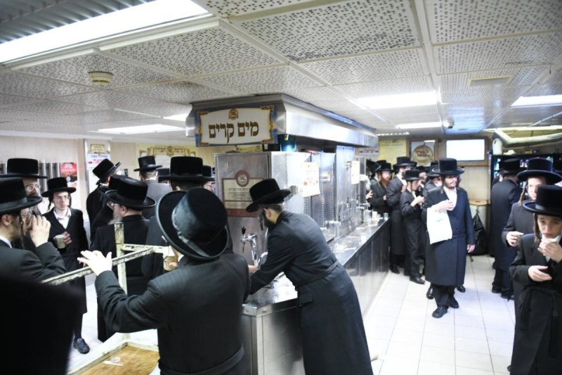 אנשיל בעק