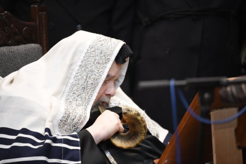 אנשיל בעק