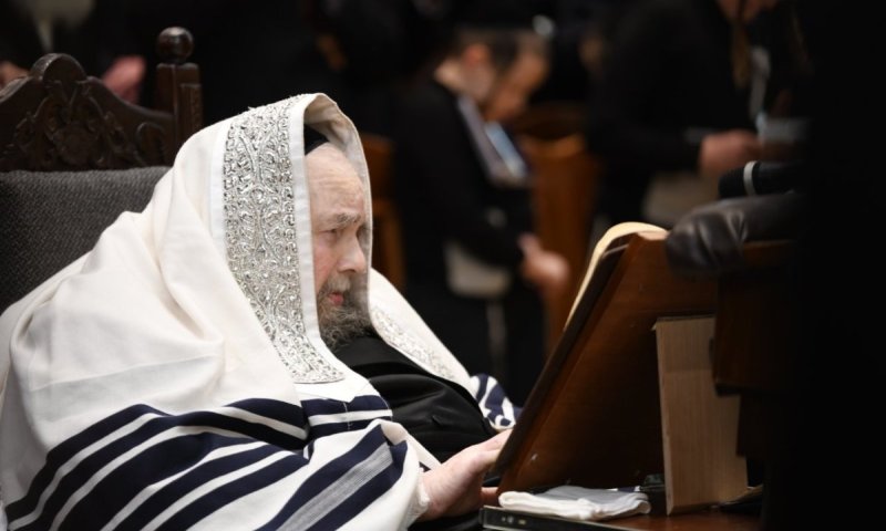 שטייט אויף צו סליחות בבעלזא: עבודה יותר קשה מהימים הנוראים