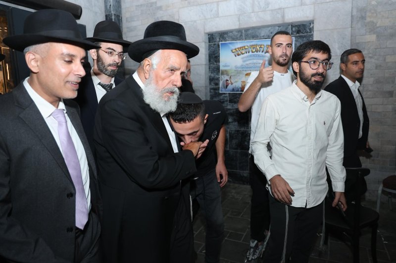 נועם אליהו