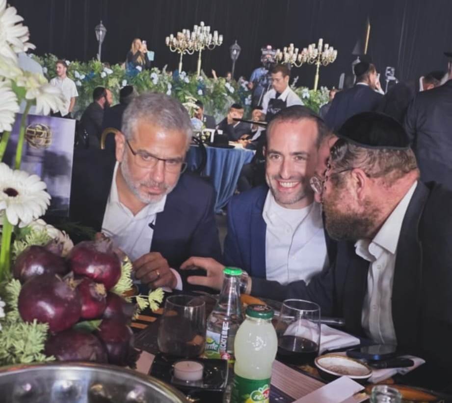 באדיבות המצלם