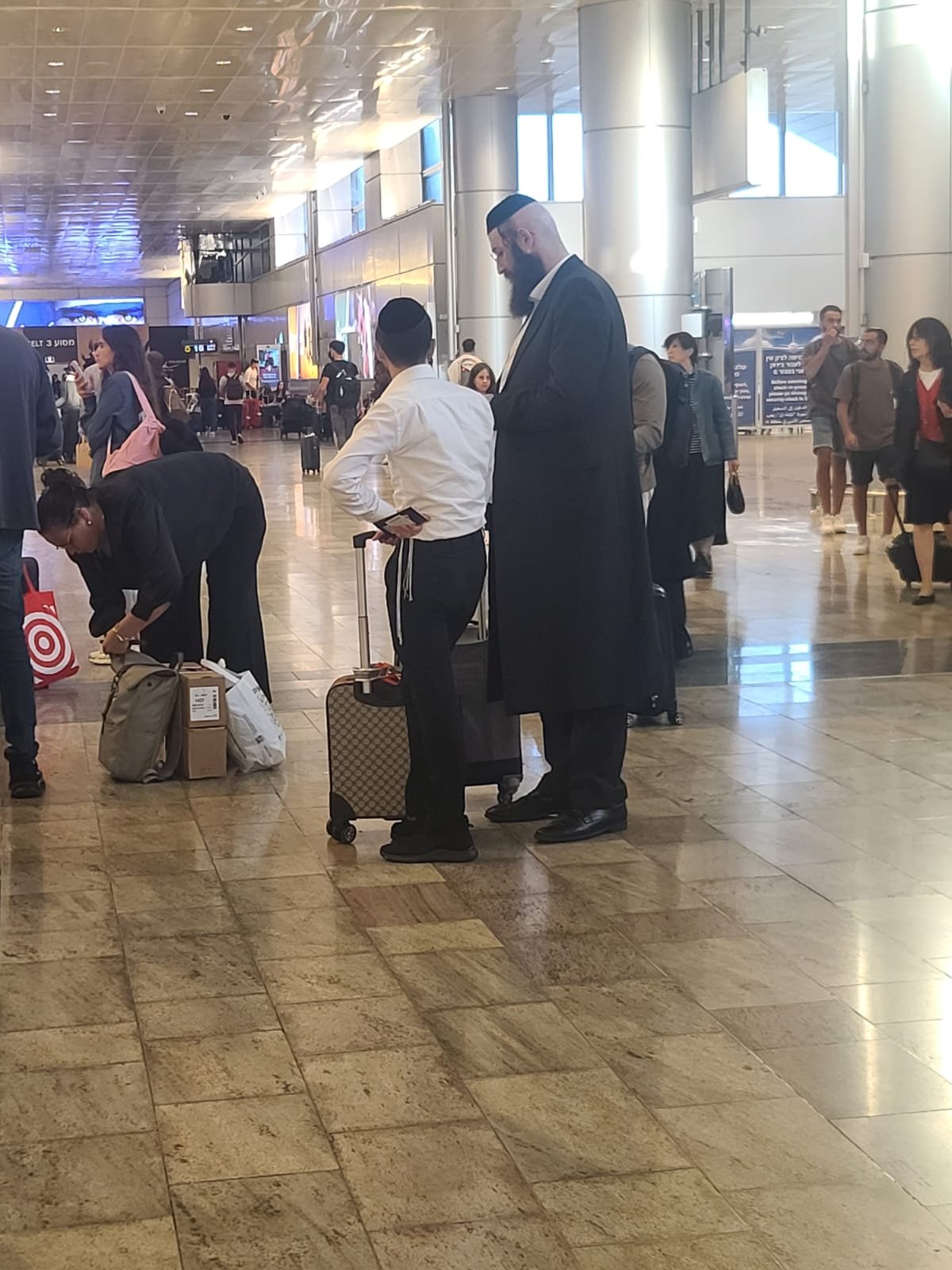 באדיבות המצלם