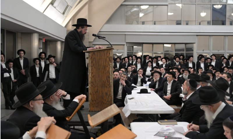 ראש ממלכת התורה הגדולה בישראל חיזק את ממלכת התורה בארה"ב
