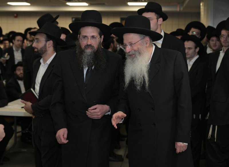 B.M. LAKEWOOD