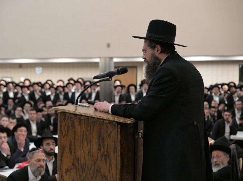 B.M. LAKEWOOD