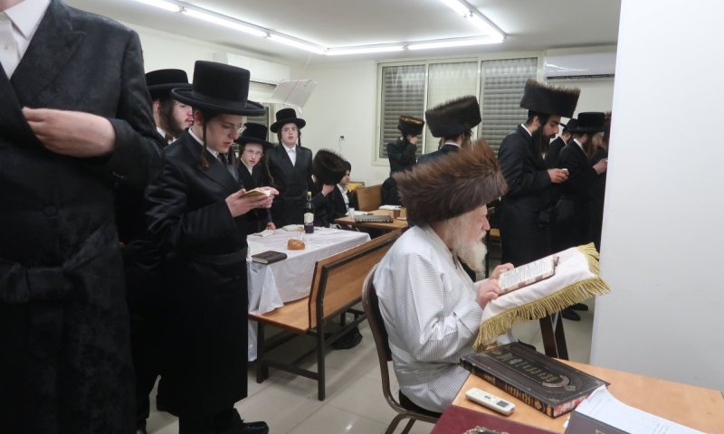 שבת אחרונה של השנה: הרבי המשפיע ממבקשי אמונה שבת בב"ב