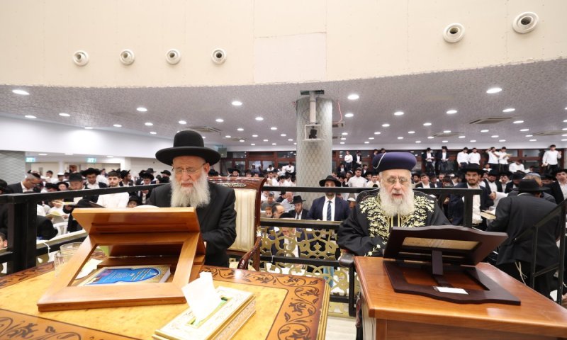 אלפים בסליחות האחרונות ב'אור החיים' עם הראשון לציון | צפו