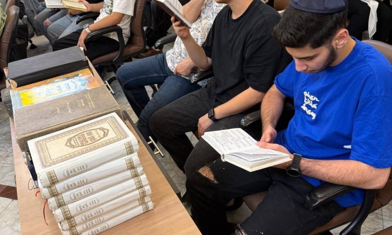 המאמץ השקט של העסקנים החרדים: לשחרר את העציר היהודי מכלא אווין