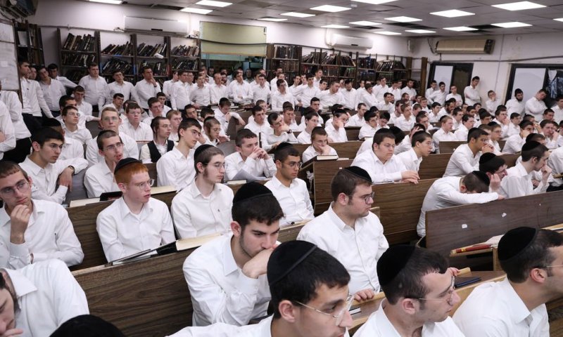ערב ראש השנה בישיבת פוניבז': שיעור כללי בענייני התקיעות